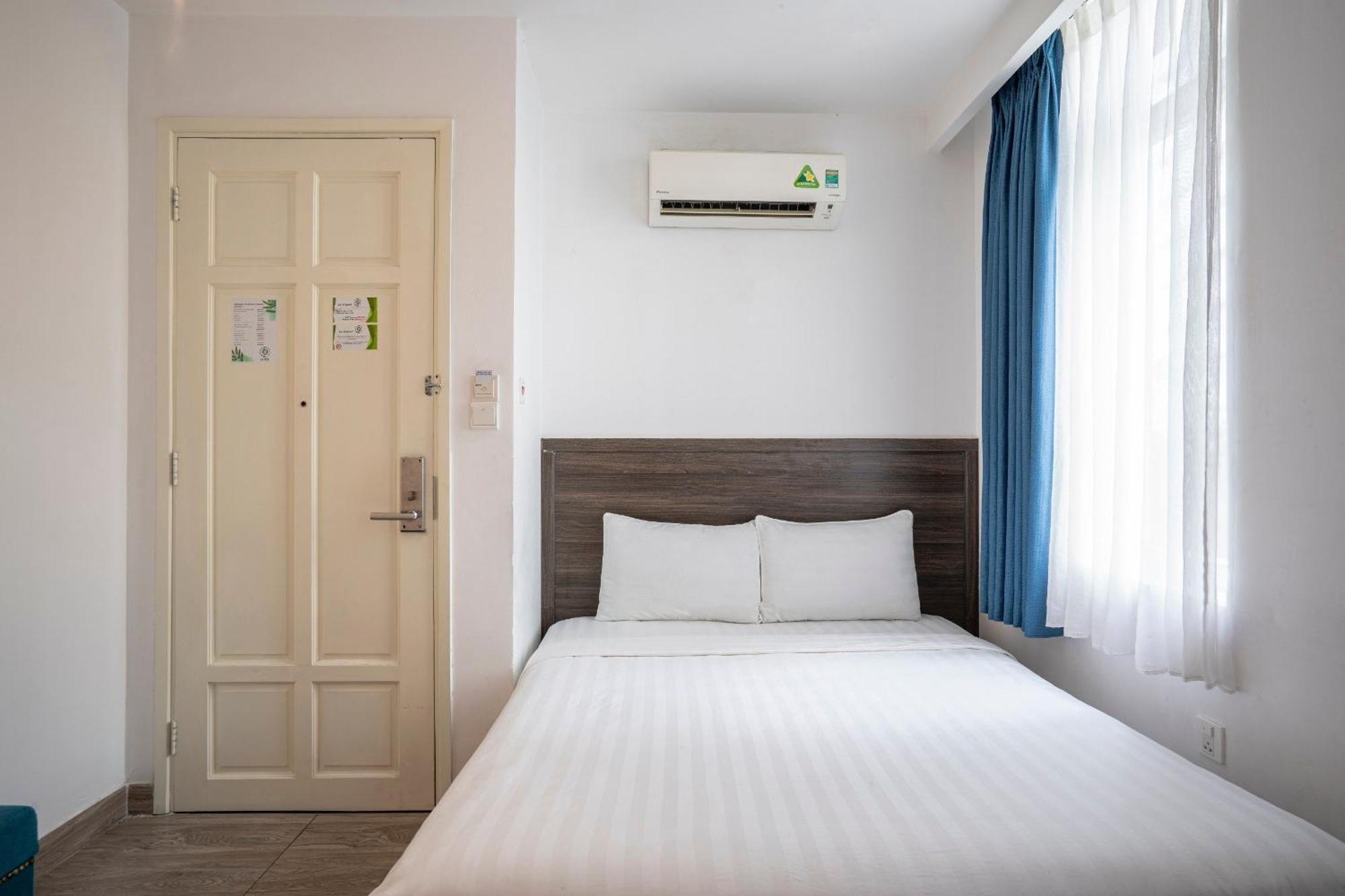 La Airport Tan Binh Hotel Ho Chi Minh City Exterior photo